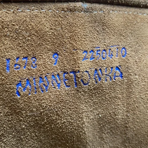 Minnetonka Side Zip Ribbon Trim Fringe Boots SZ 9 - Picture 5 of 12